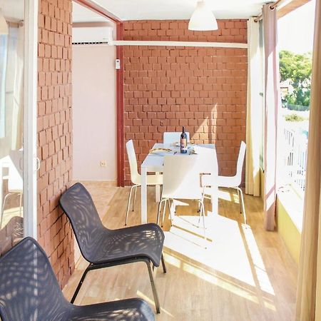 2 Bedroom Pet Friendly Apartment In Alicante Exteriör bild