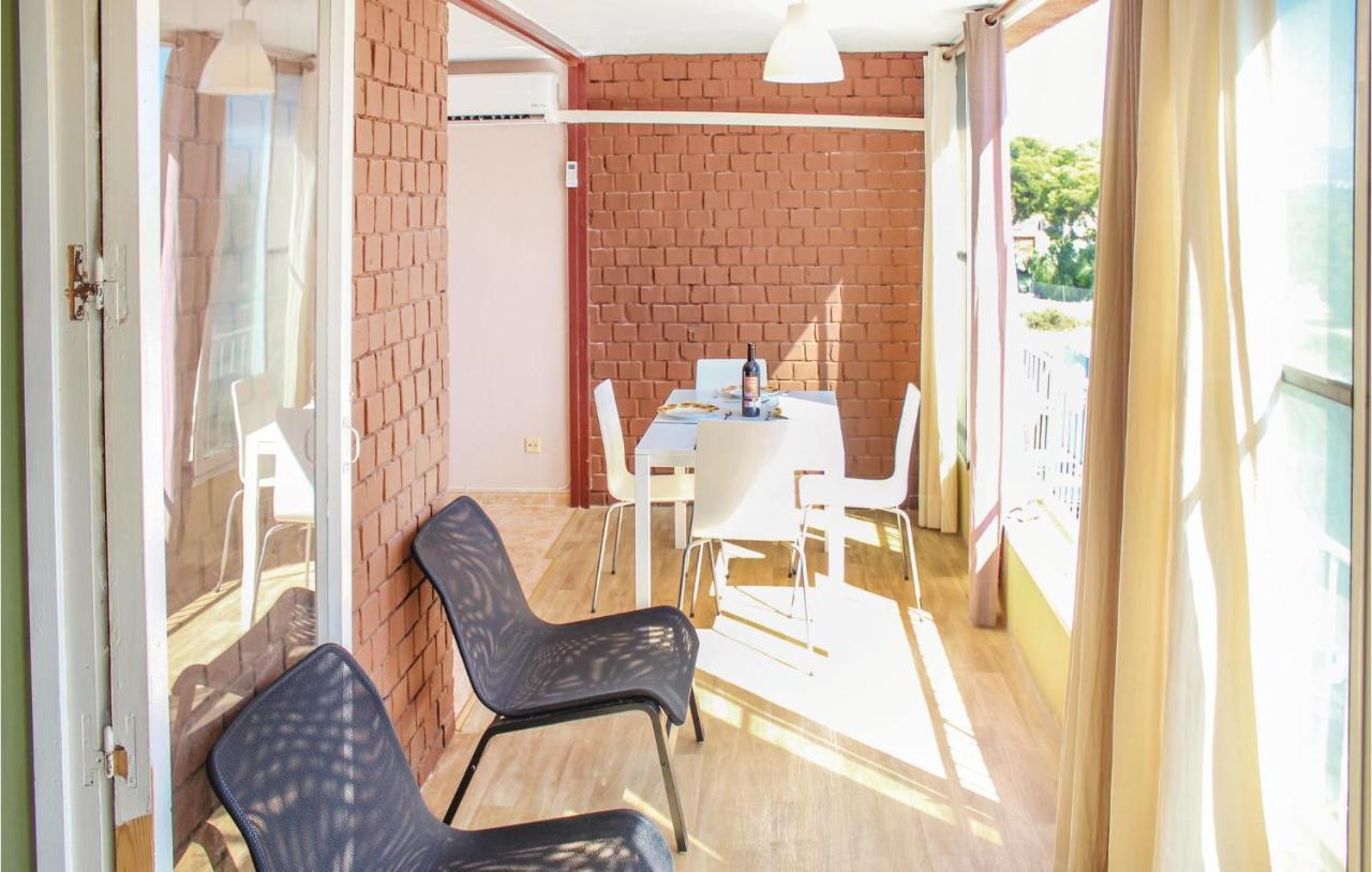 2 Bedroom Pet Friendly Apartment In Alicante Exteriör bild